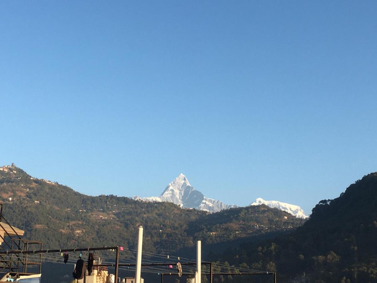 The North Face Inn Pokhara Exteriör bild