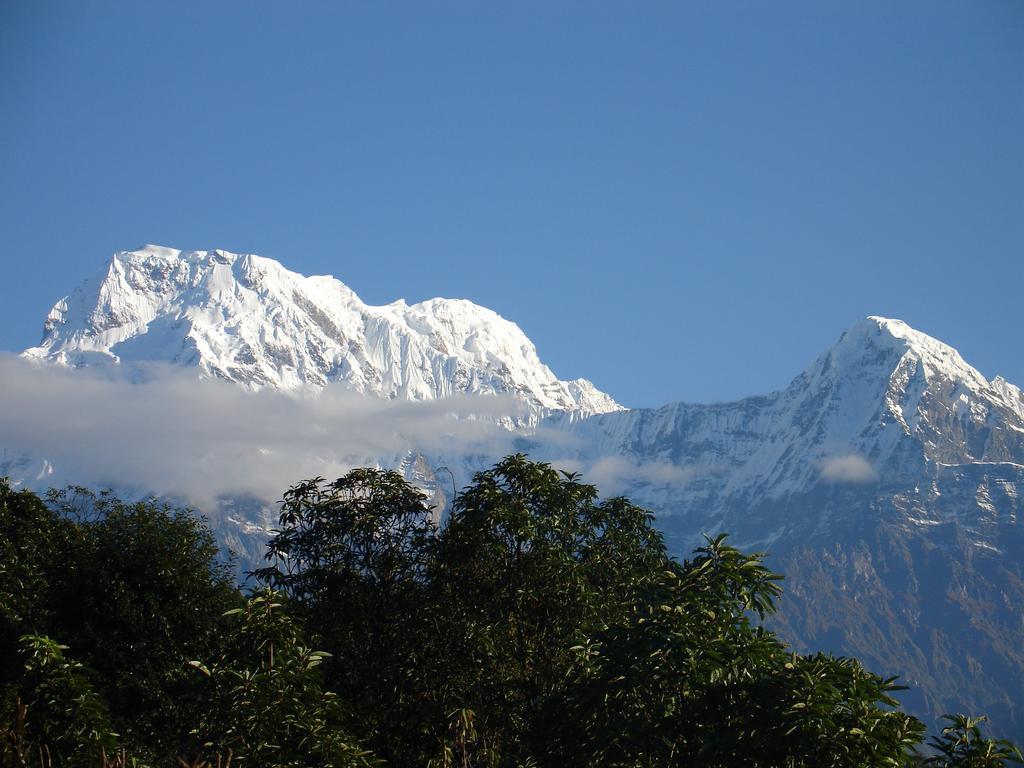 The North Face Inn Pokhara Exteriör bild